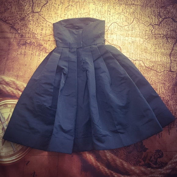 NWOT Vera Wang Strapless Overlay Pencil Dress 4 - Picture 3 of 10